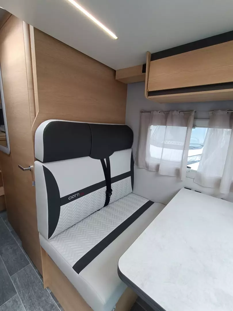 Sedili dinette