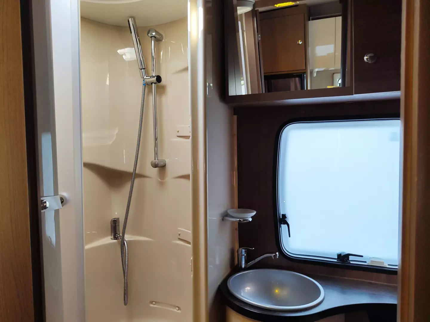 Chausson Best of 03 - Mansardato con garage