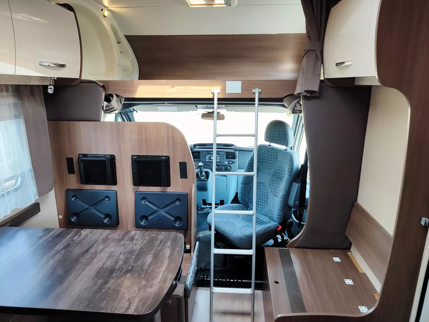 Chausson Best of 03 - Mansardato con garage