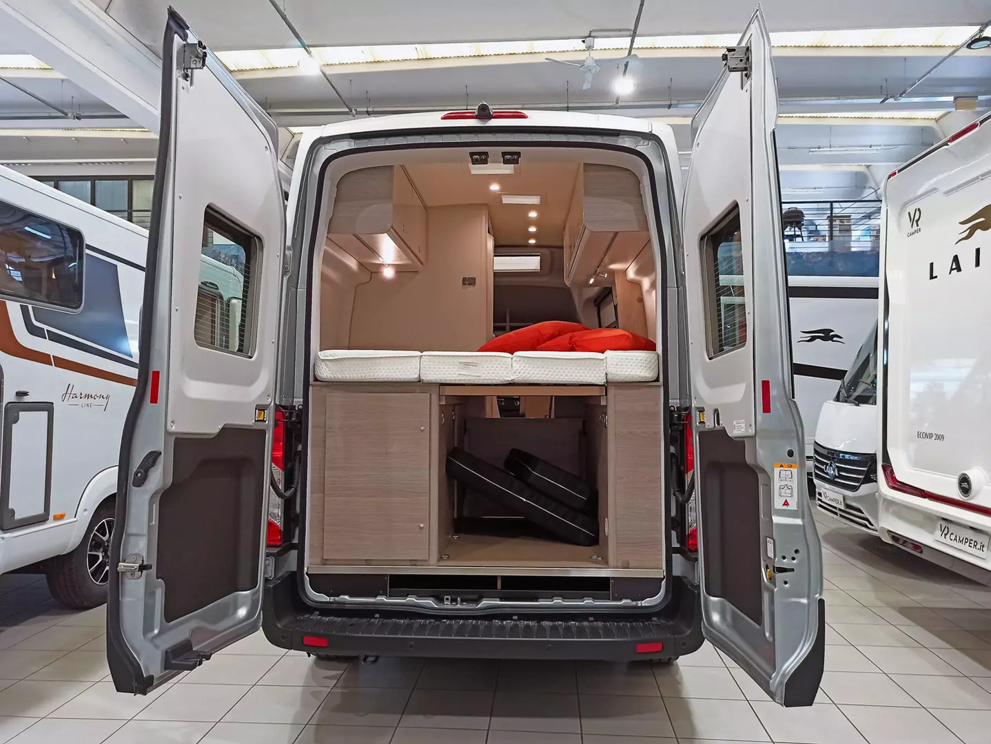 Burstner Lineo C 590