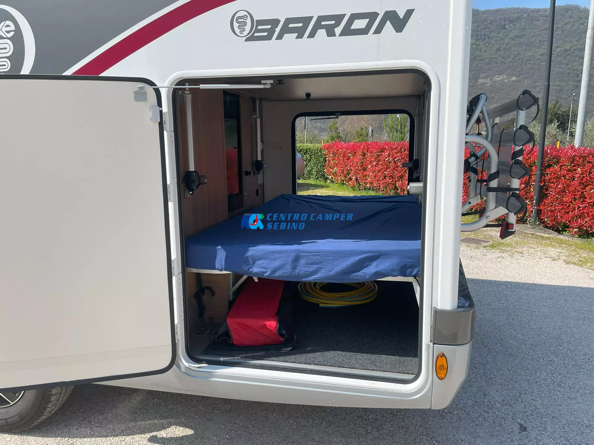 Elnagh Baron 20 8 posti letto e 6 posti viaggio omologati