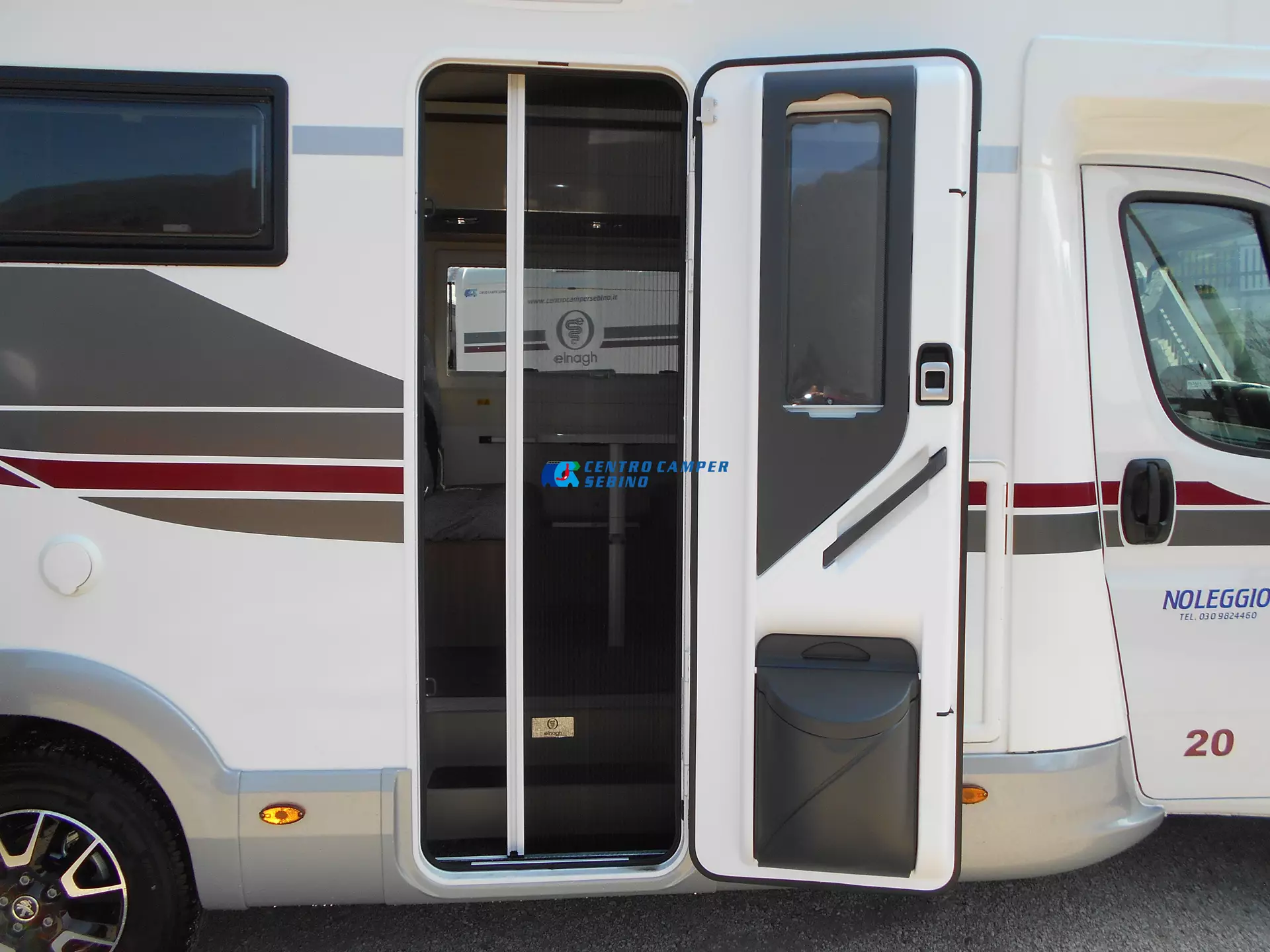 Elnagh Baron 20 8 posti letto e 6 posti viaggio omologati