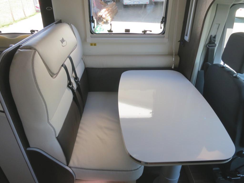 MC4 273 (Premium)