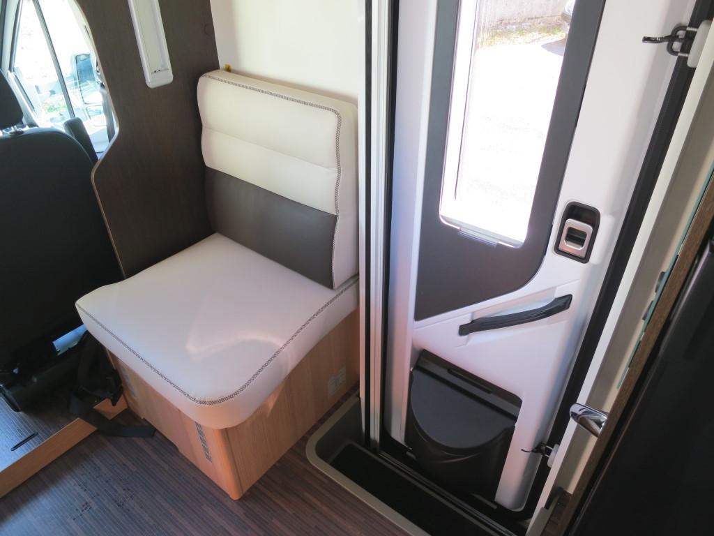 MC4 273 (Premium)